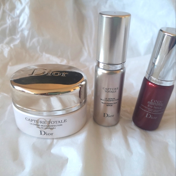 Dior Capture Totaled set - Picture 1 of 8